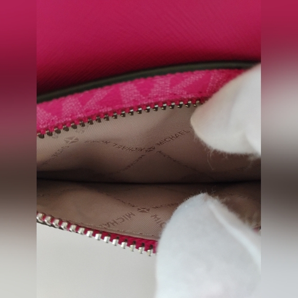 NEW Michael Kors Crossbody Bag - Dragon Fruit Monogram - Picture 10 of 13